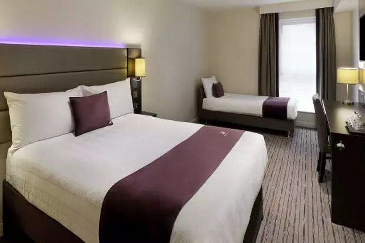 Premier Inn London Wimbledon South المظهر الخارجي الصورة