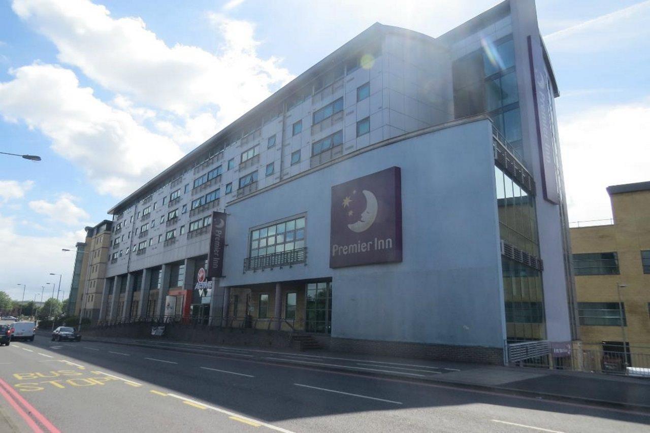Premier Inn London Wimbledon South المظهر الخارجي الصورة